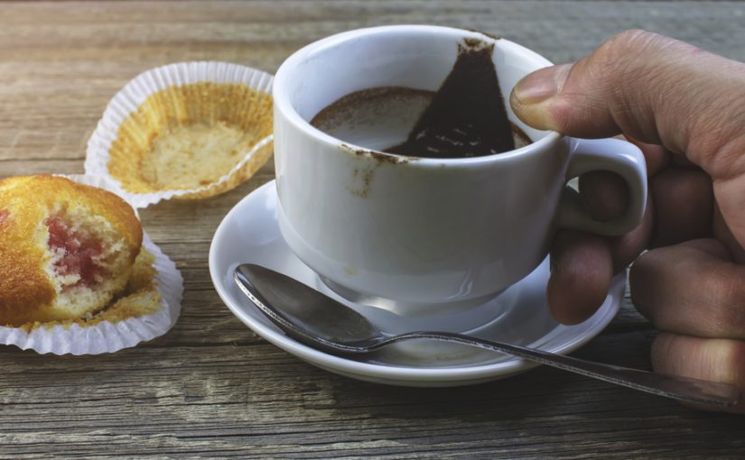Czar Świtu : Odkrywamy Sekrety Kawy – Od Ziarna przez Proces Palenia aż po Twoją Kubek Pełną Zapachu.
